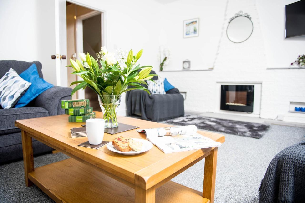 סנט קלירס Awel Taf- Central Cottage Ideal For Families, With Parking מראה חיצוני תמונה