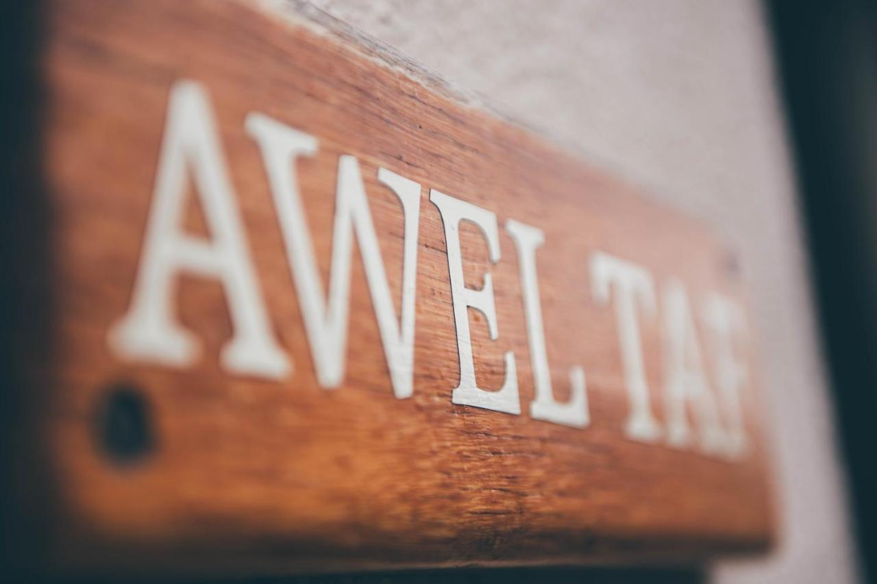סנט קלירס Awel Taf- Central Cottage Ideal For Families, With Parking מראה חיצוני תמונה